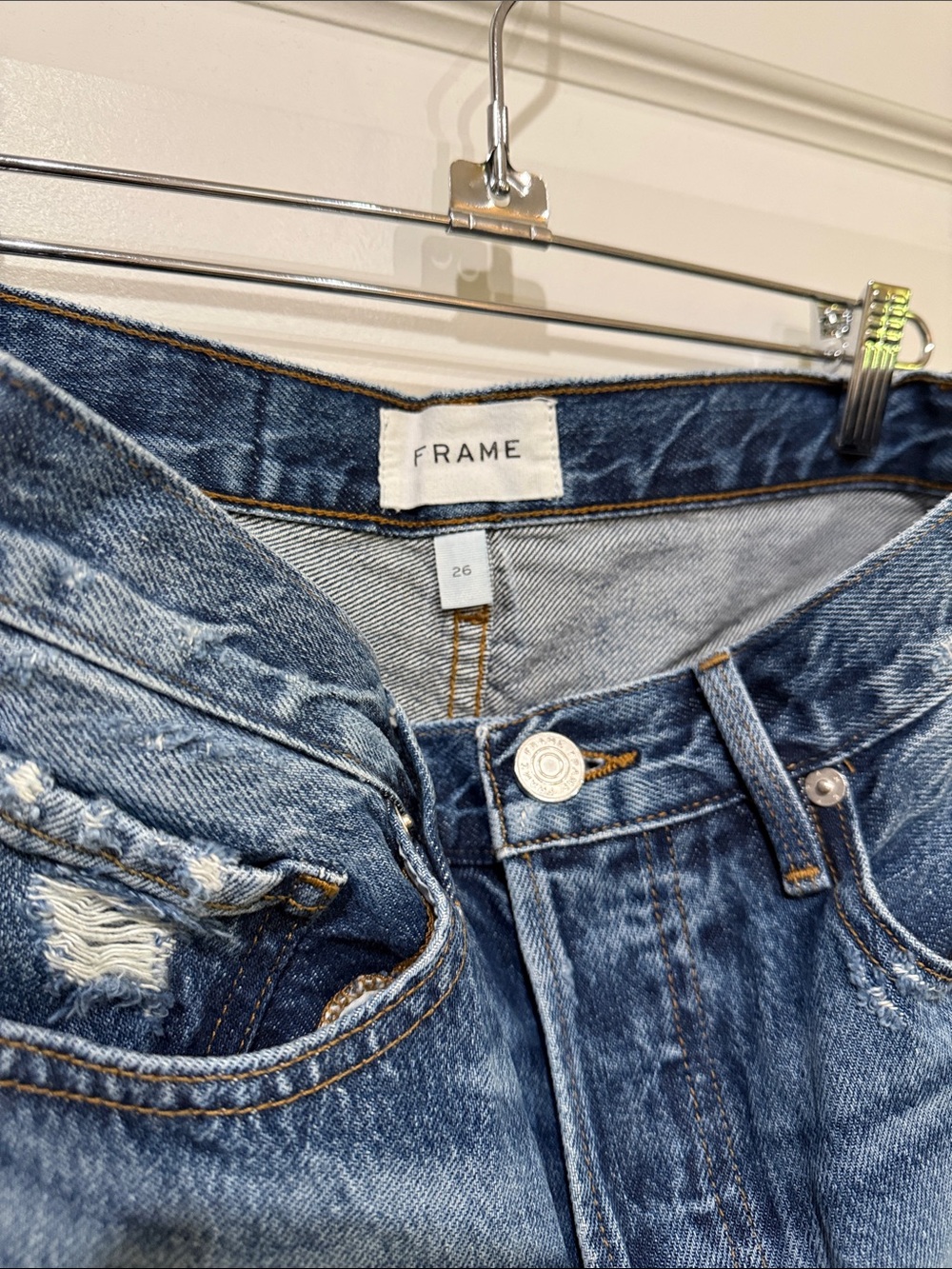 Frame Northville Rips Jean Shorts - Picture 4 of 5
